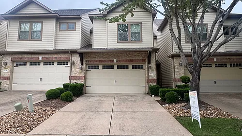 824 Apple Hill Dr Photo 1
