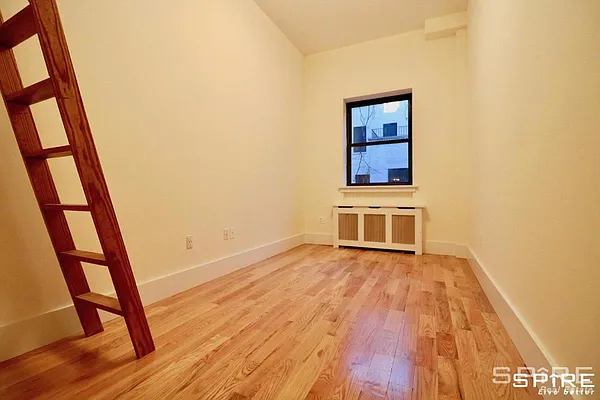 Rented by Spire Group | media 19