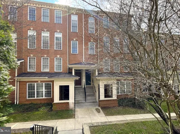 4477 Beacon Grove Cir #B, Fairfax, VA 22033