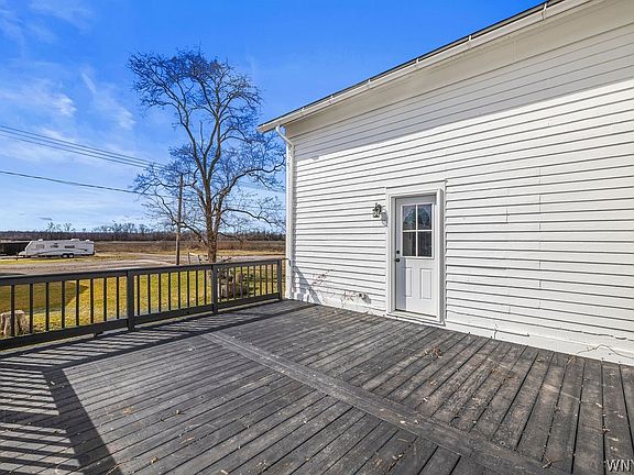 4th image of 2278 Balmer Rd