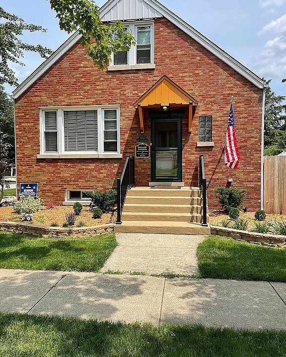 2nd image of 3701 Cleveland Ave