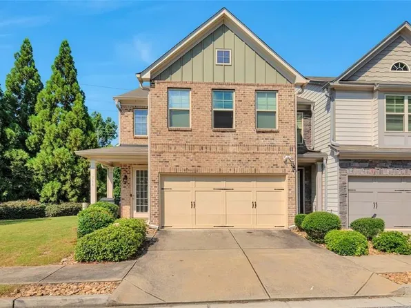 566 Jody Pl, Lilburn, GA 30047