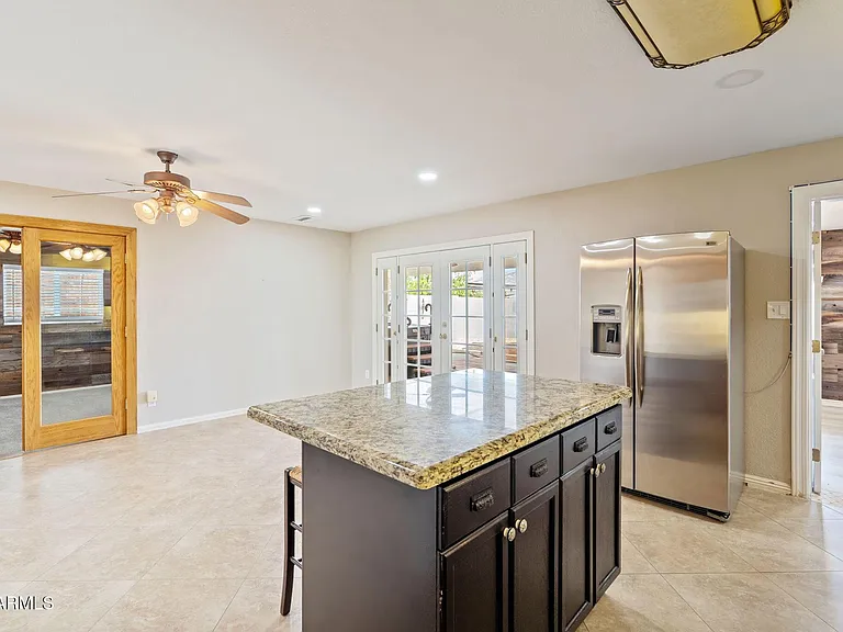 3007 N 84th Pl — Photo 11