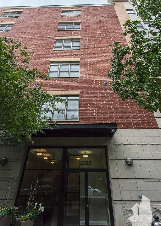 1st image of 2320 W Saint Paul Ave APT 402A