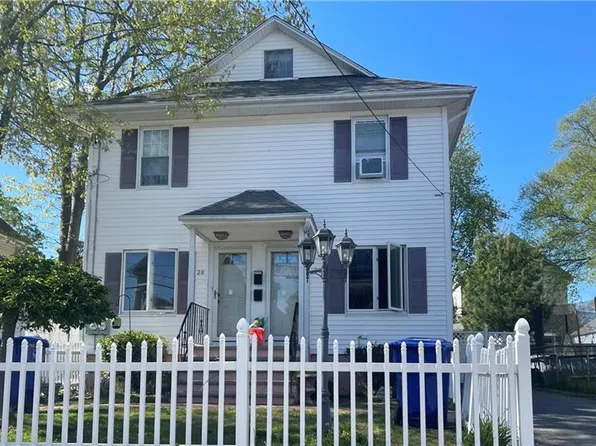 28-30 Prince St, Pawtucket, RI 02860