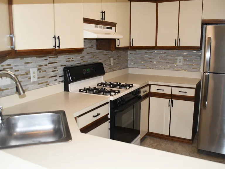 14380 Gringsby Ct — Photo 3