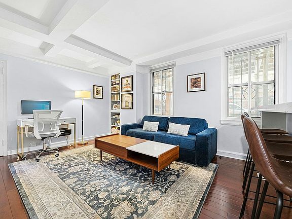 2nd image of 155 E 49th St Lobby 1A