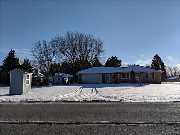 2nd image of 9495 Wehrle Dr