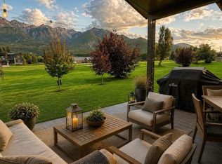 4962 W Riverside Dr, East Kootenay, BC V0B1L1