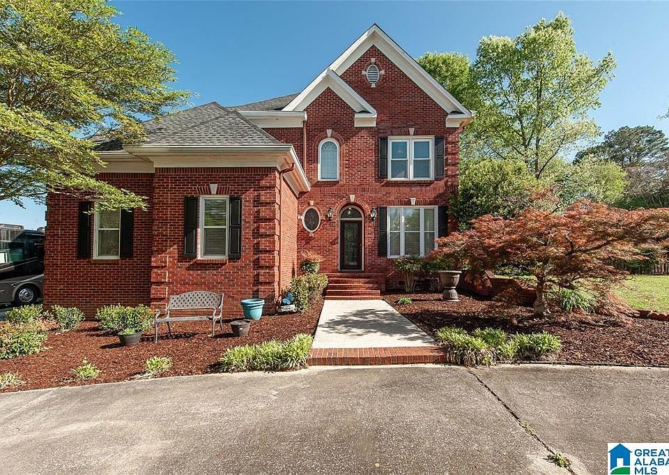 1st image of 106 Craig Cir