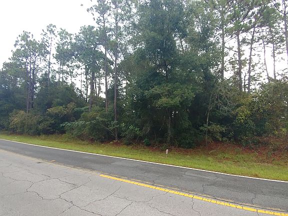 3rd image of 555 SE 162nd Ter