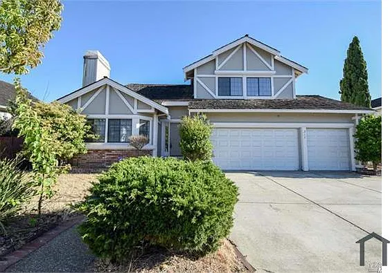 5 bed, $4,700 — Photo 1