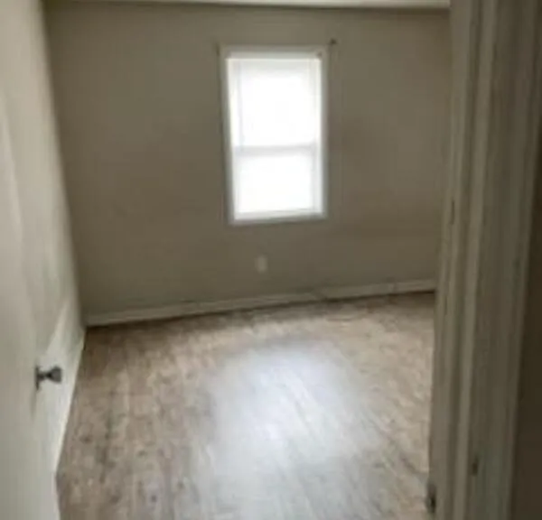 248 Rose St — Photo 2