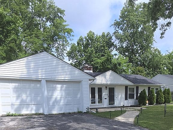 2nd image of 340 Indianwood Blvd