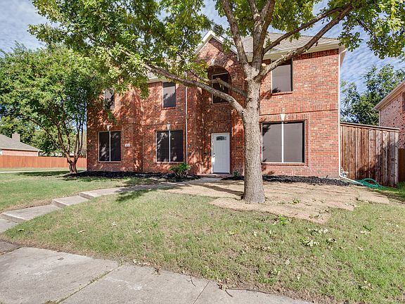4th image of 304 Courtney Ln