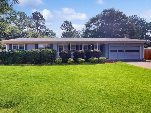 2522 Pamela Dr, Snellville, GA 30078