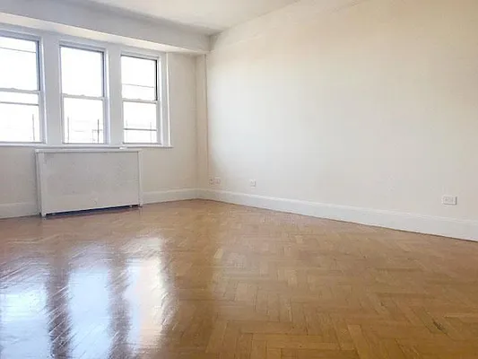 Rented by AJ Clarke | media 12