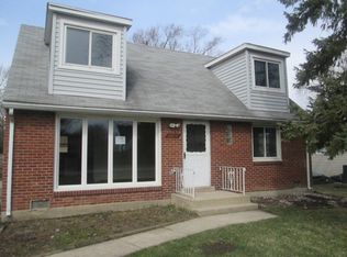 8016 S 85th Ave, Justice, IL