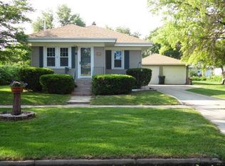 615 W 15th St, Grand Island, NE 68801