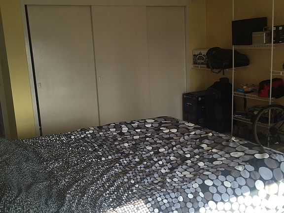 5th image of 3950 N Lake Shore Dr APT 918