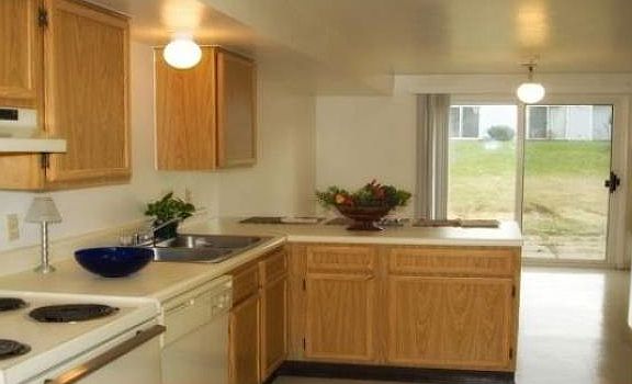 3 bedroom kitchen