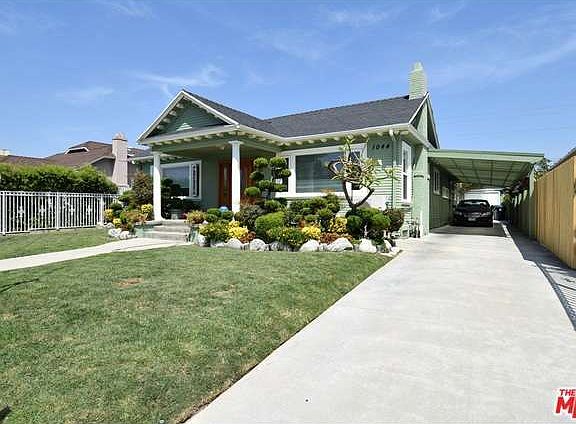 3rd image of 1044 Westchester Pl