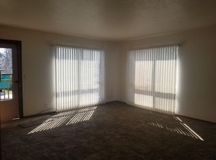 4907 Ames Ave, Omaha, NE 68104