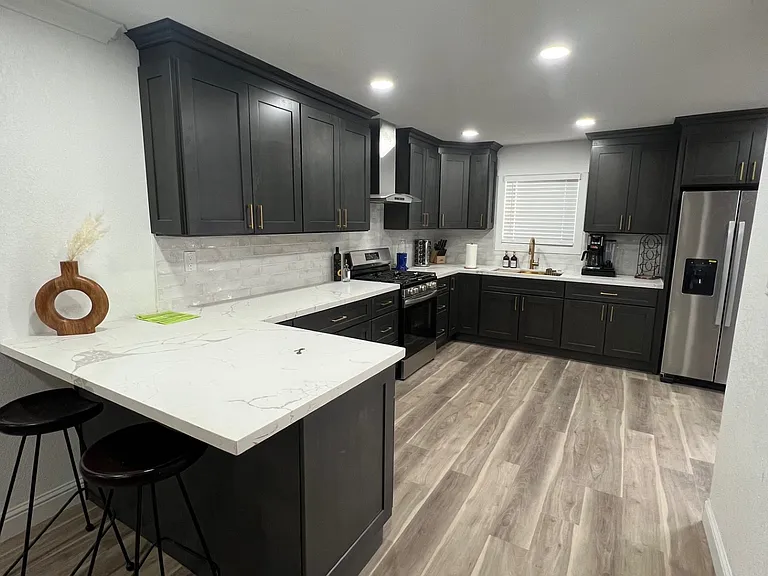 731 Kermit Ct — Photo 8