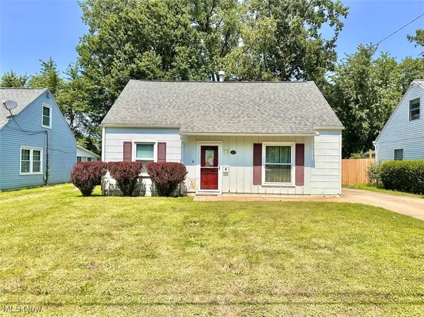 401 Jennings Ave, Cuyahoga Falls, OH 44221