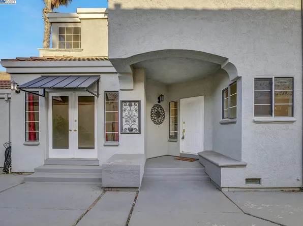 2481 Wayfarer Ct, Discovery Bay, CA 94505