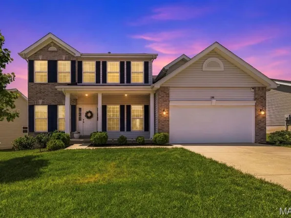 1358 Woodgrove Park Dr, Ofallon, MO 63366