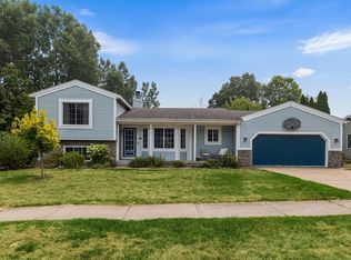 5410 Riverlook Dr NE, Comstock Park, MI 49321