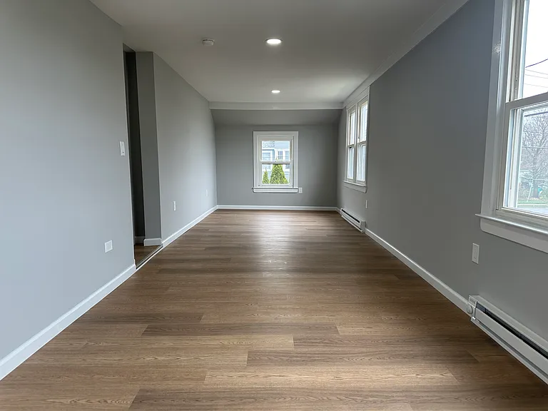 291 Maple Ave #2 — Photo 13