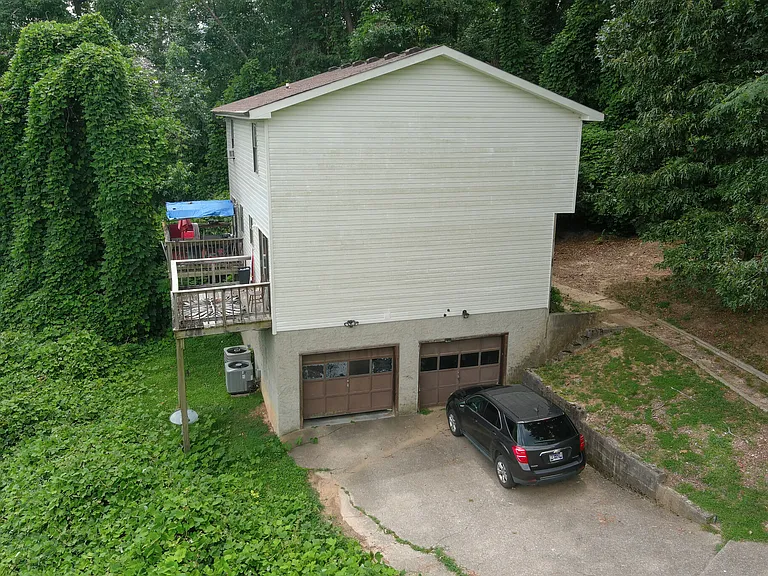 3632 Idlewild Cir — Photo 1