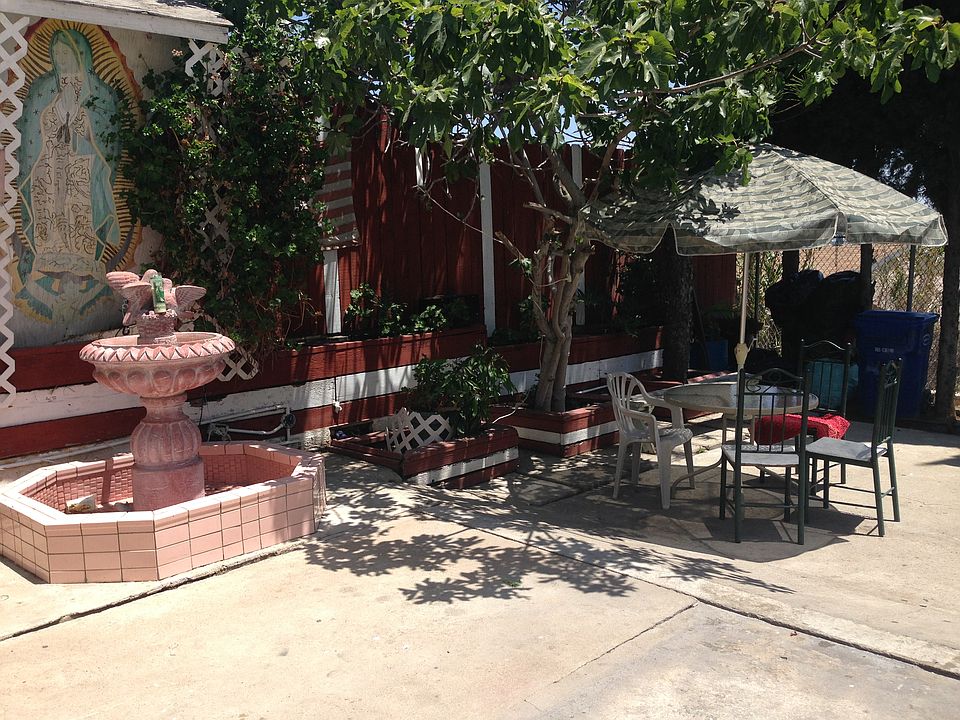 1st image of 916 Gifford Ave