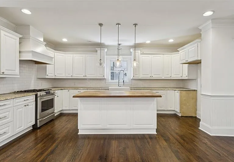 546 Highland Ave NE — Photo 4