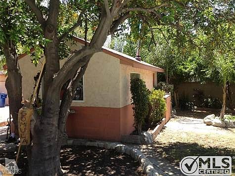 Separate Building in the backyard. Currently used as a Man Cave