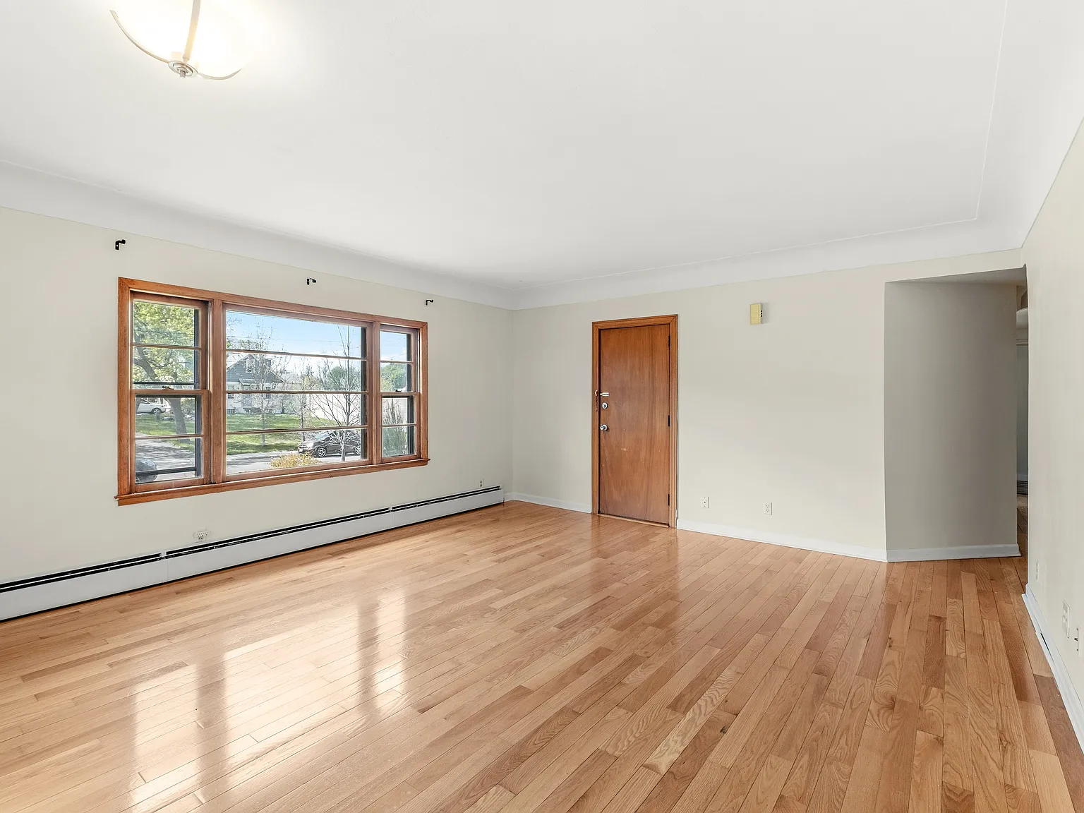 2 bed, 1028 sqft, $2,000 — Photo 4