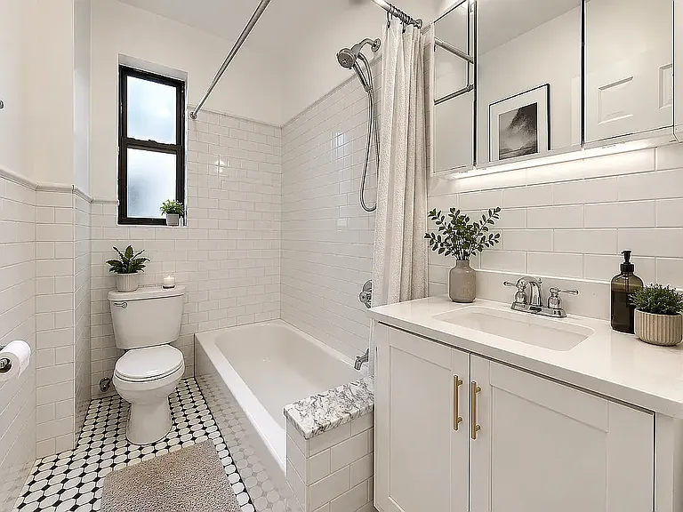 596 Edgecombe Ave #2R — Photo 4