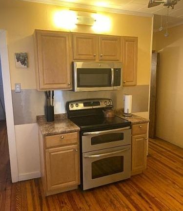 3rd image of 316 Grant St