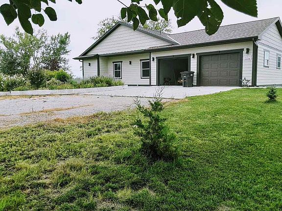 2nd image of 320 35th Avenue Pl