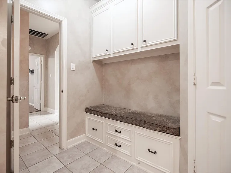 26910 Willow Ln — Photo 17