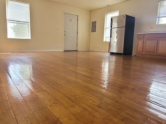 2nd image of 6669 S Michigan Ave #3