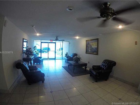 3rd image of 7125 Bay Dr APT 306