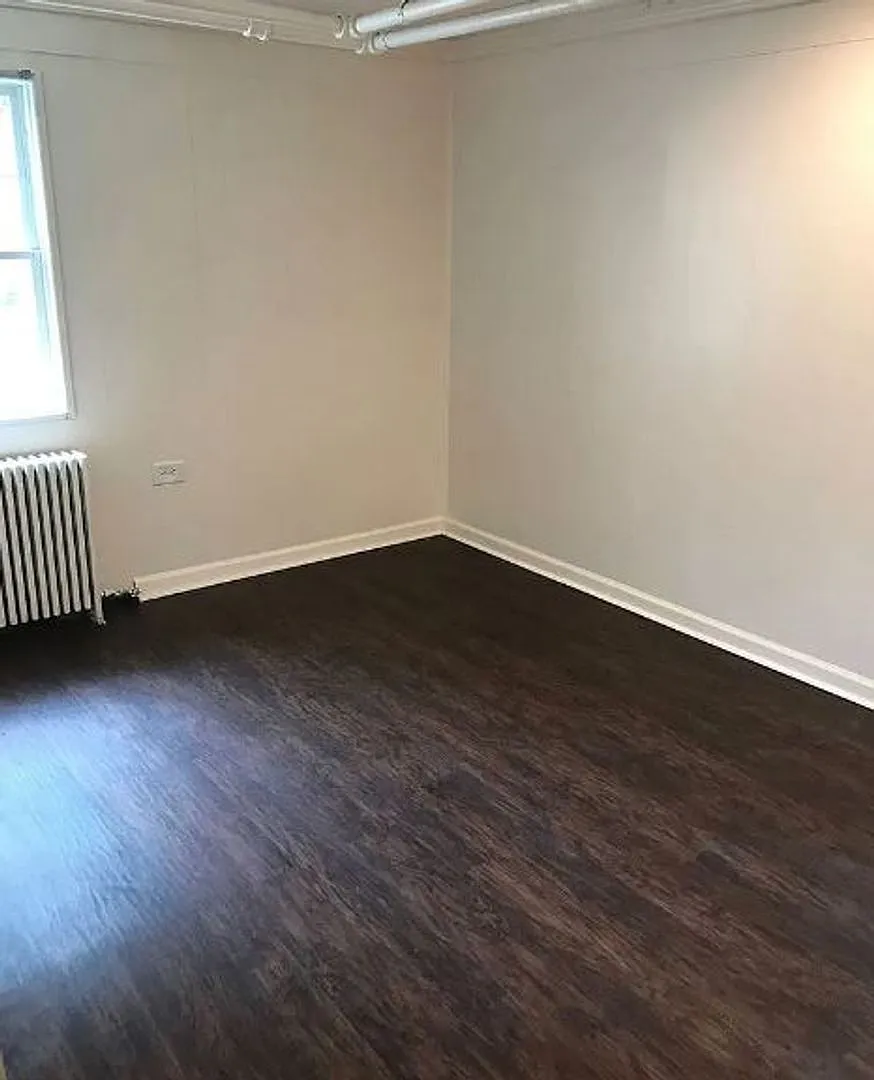 2027-2028 School Year 8 bdrm / 3 bath 508 14th St NW — Photo 4