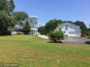 97 Fleeton Point Cir, Reedville, VA 22539