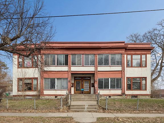 4th image of 900 16th Ave N