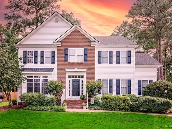 12118 Club Ridge Dr, Chester, VA 23836