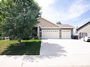 2107 Big Lost Dr, Gillette, WY 82718