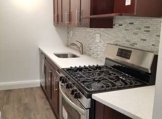 2304 21st Ave, Astoria, NY 11105